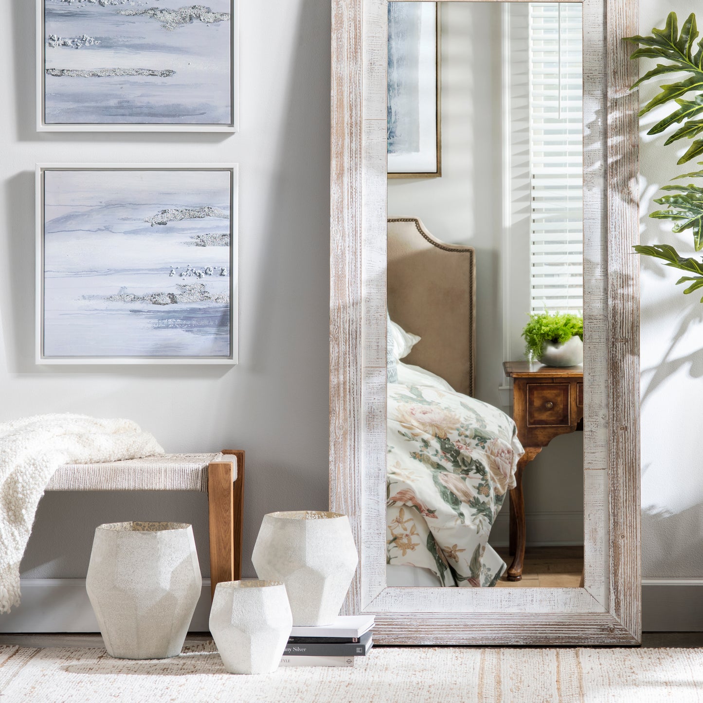 Medallion Glass Vase SM